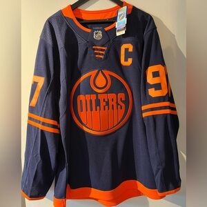 Connor McDavid Authentic Jersey PRO SIZE 54